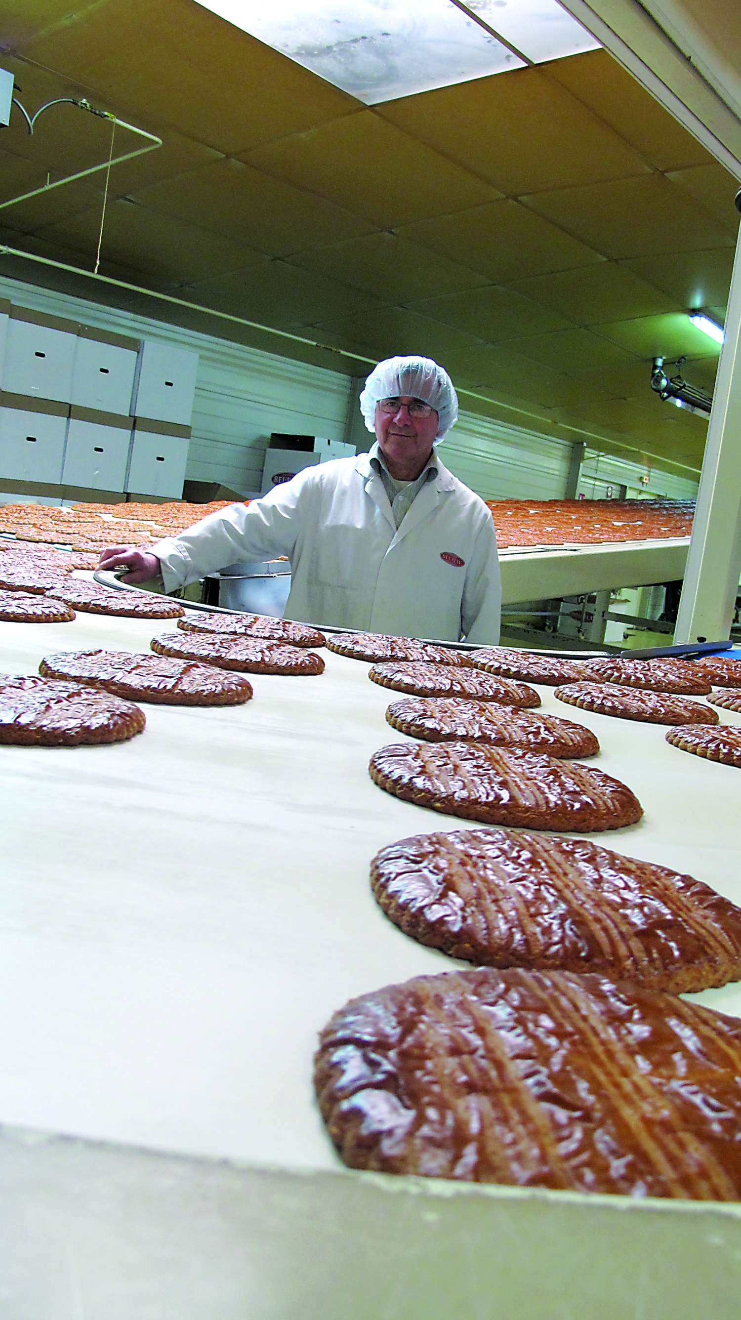 Pierre Daunas fabrique des galettes depuis quarante-cinq ans