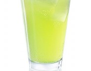 Izarra-lemon-cocktail