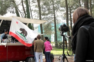 L'équipe de tournage prend ses quartiers sur les rives de Bordeaux-Lac.